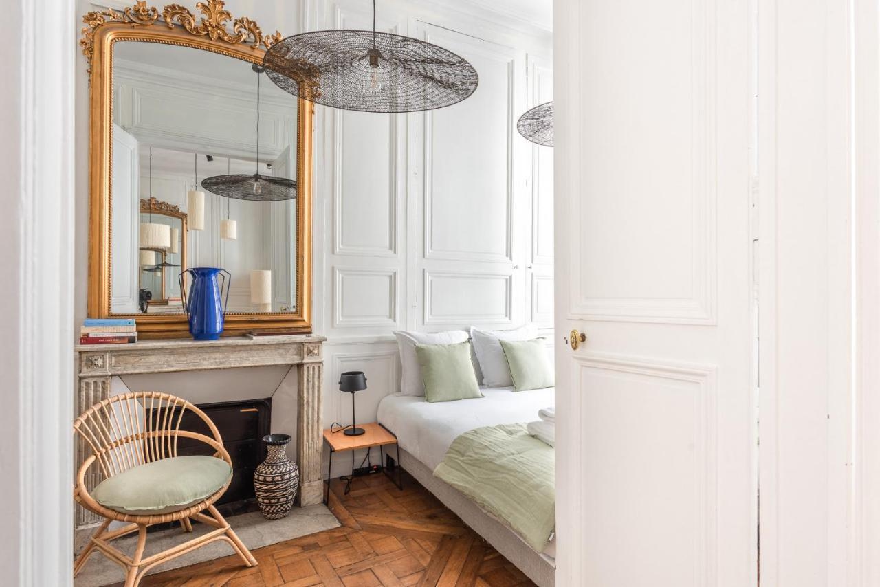 Apartamento Outstanding Parisian Flat In Heart Of Paris Center Exterior foto